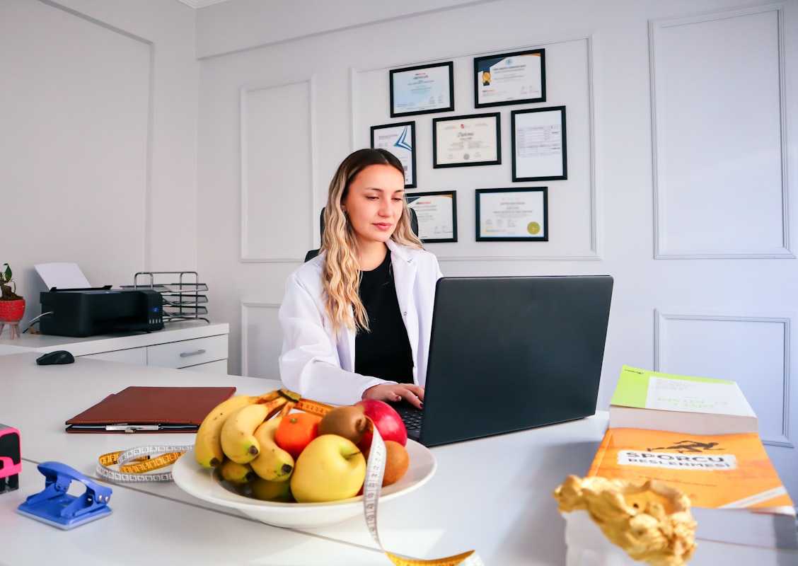 Weekly meal planning strategies